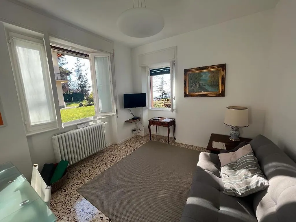 Casa Vacanze Le Violette Villa Brunate İtalya