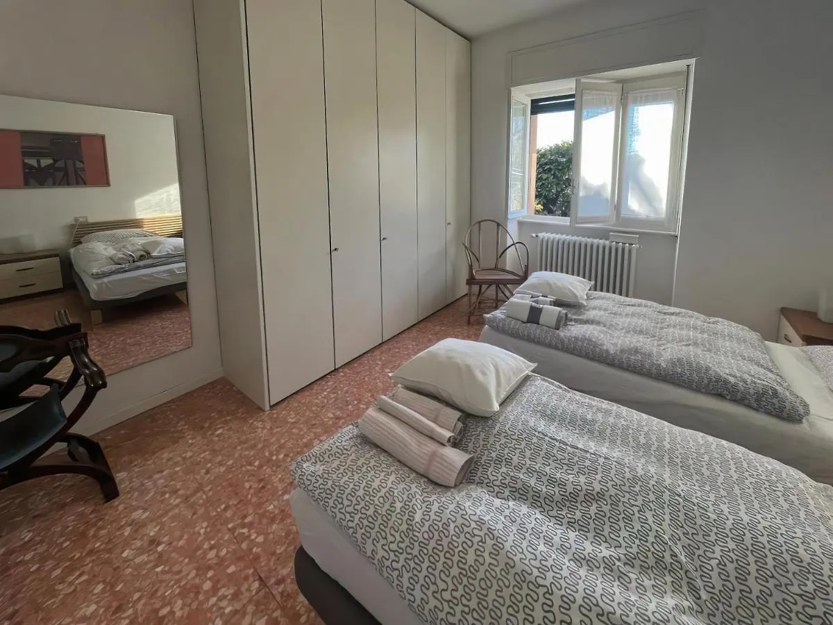 Casa Vacanze Le Violette Villa Brunate İtalya